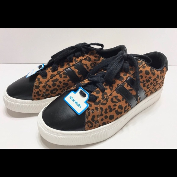 TIME AND TRU LEOPARD PRINT SNEAKERS ,NWT - Picture 2 of 2